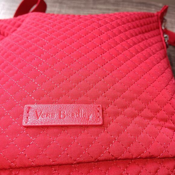 Vera Bradley True Red Quilted Crossbody Bag - Picture 3 of 5